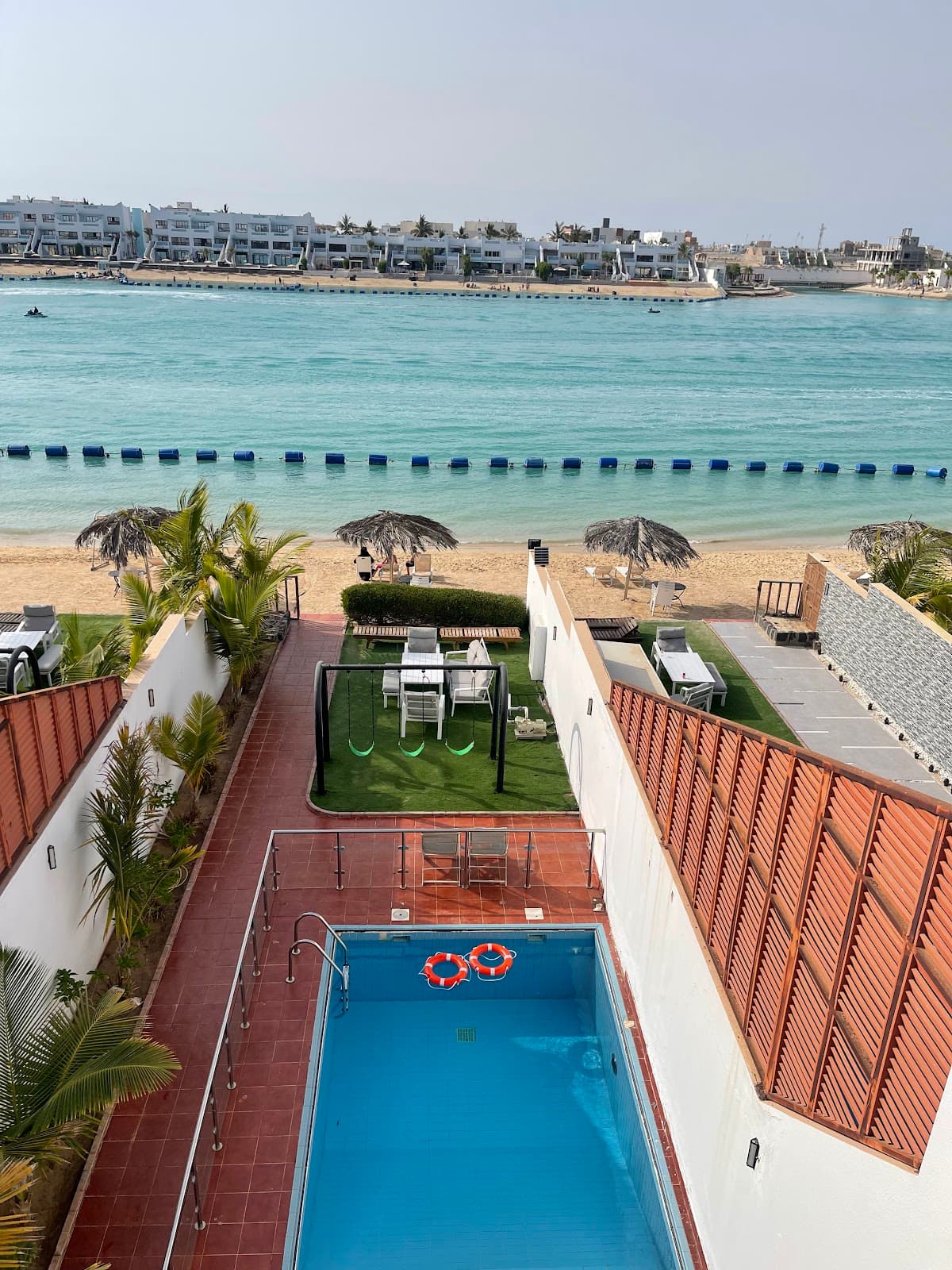 فلل روز بيتش بدرة العروس