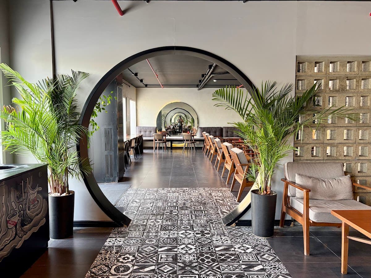 Urban Roastery & Coffee Bar - Hamra
