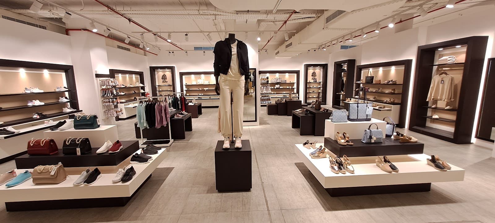 القرعاوي قاليريا Algarawi galleria