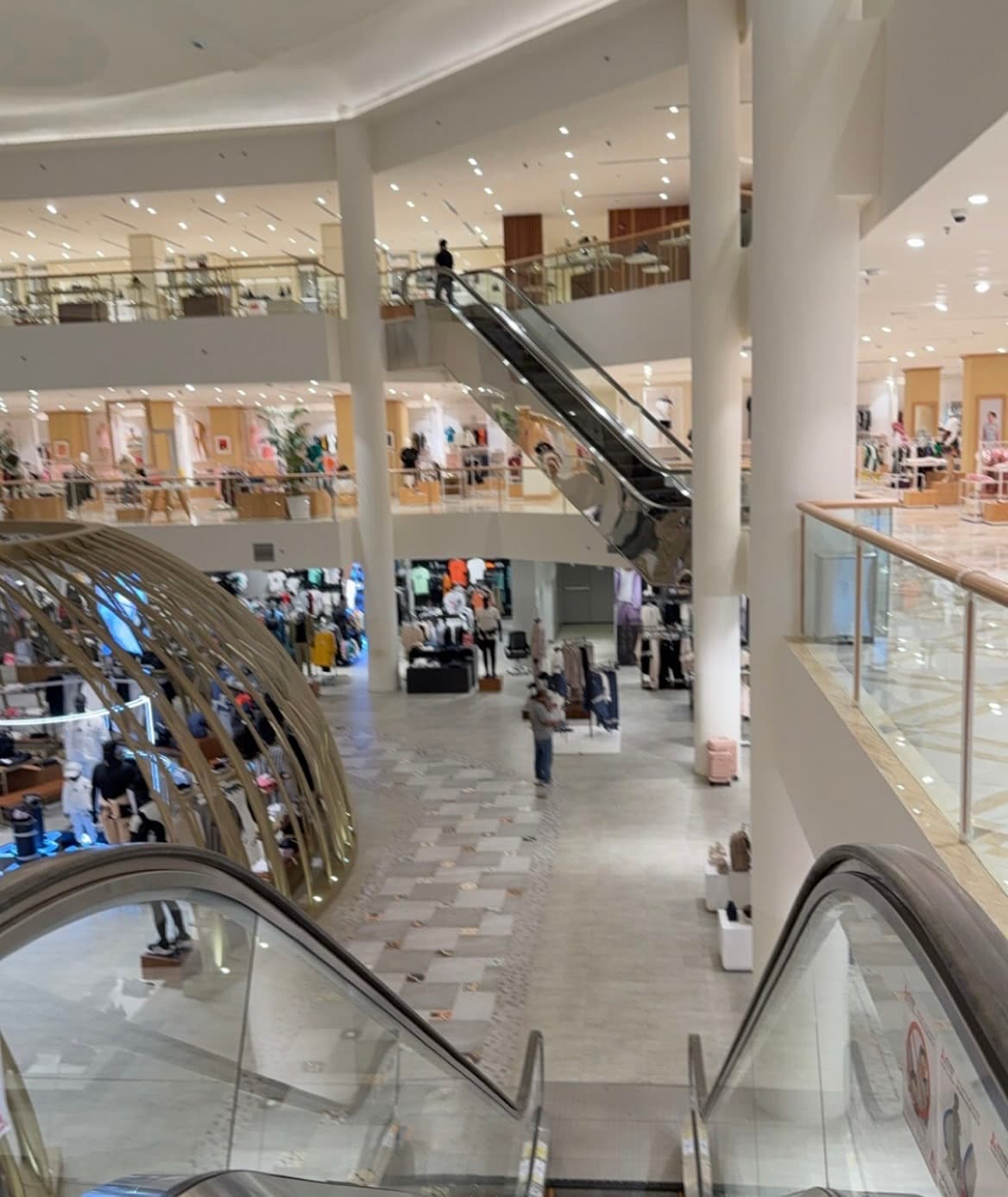 القرعاوي قاليريا Algarawi galleria