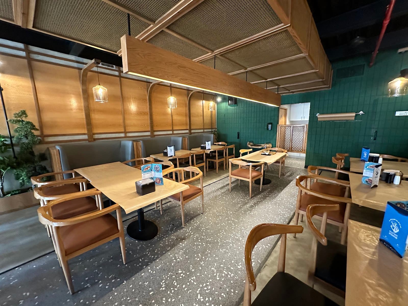 Operation seafood restaurant/ مطعم اوبريشن سي فود للمأكولات البحرية