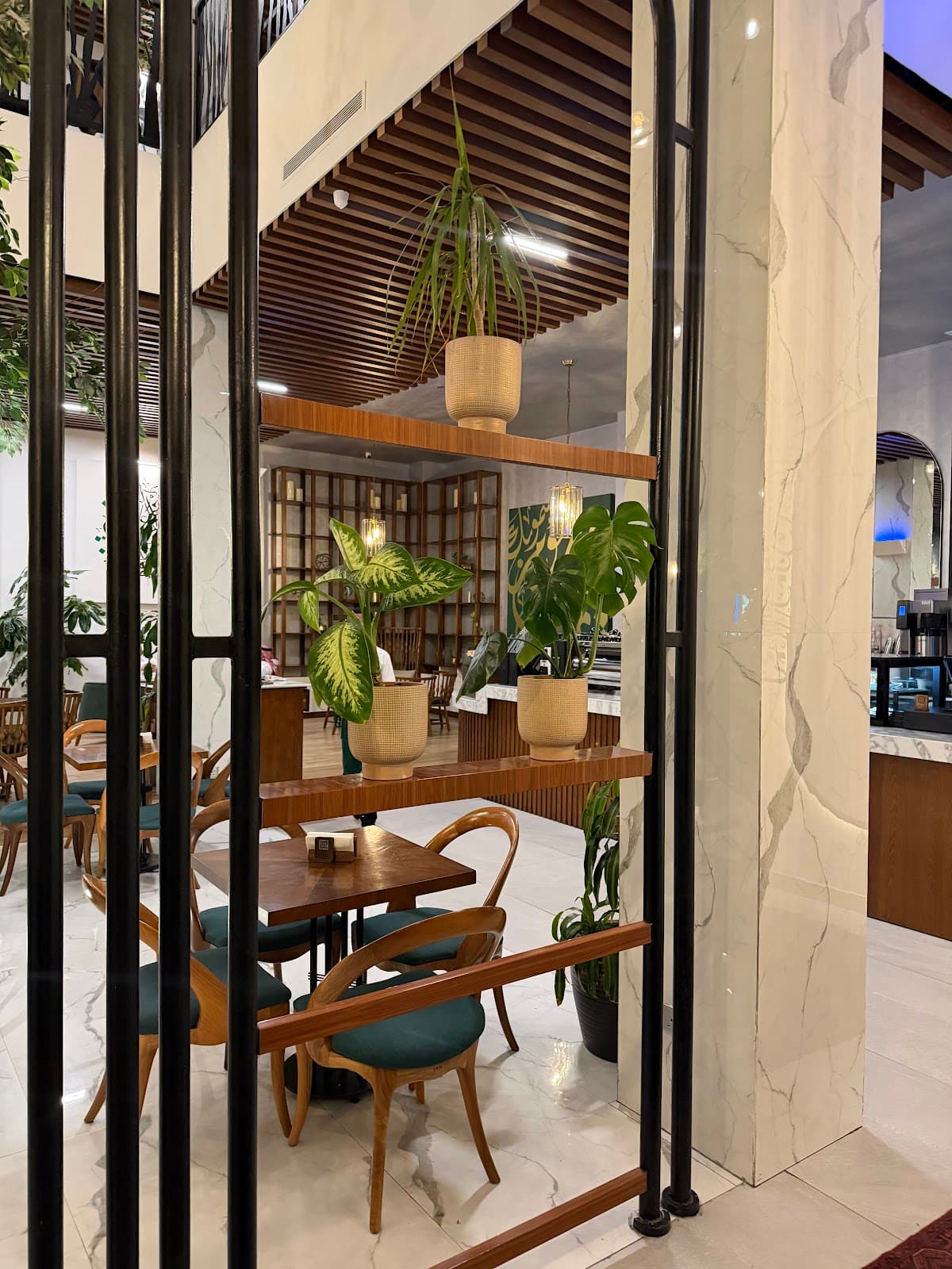 Thuluth cafe