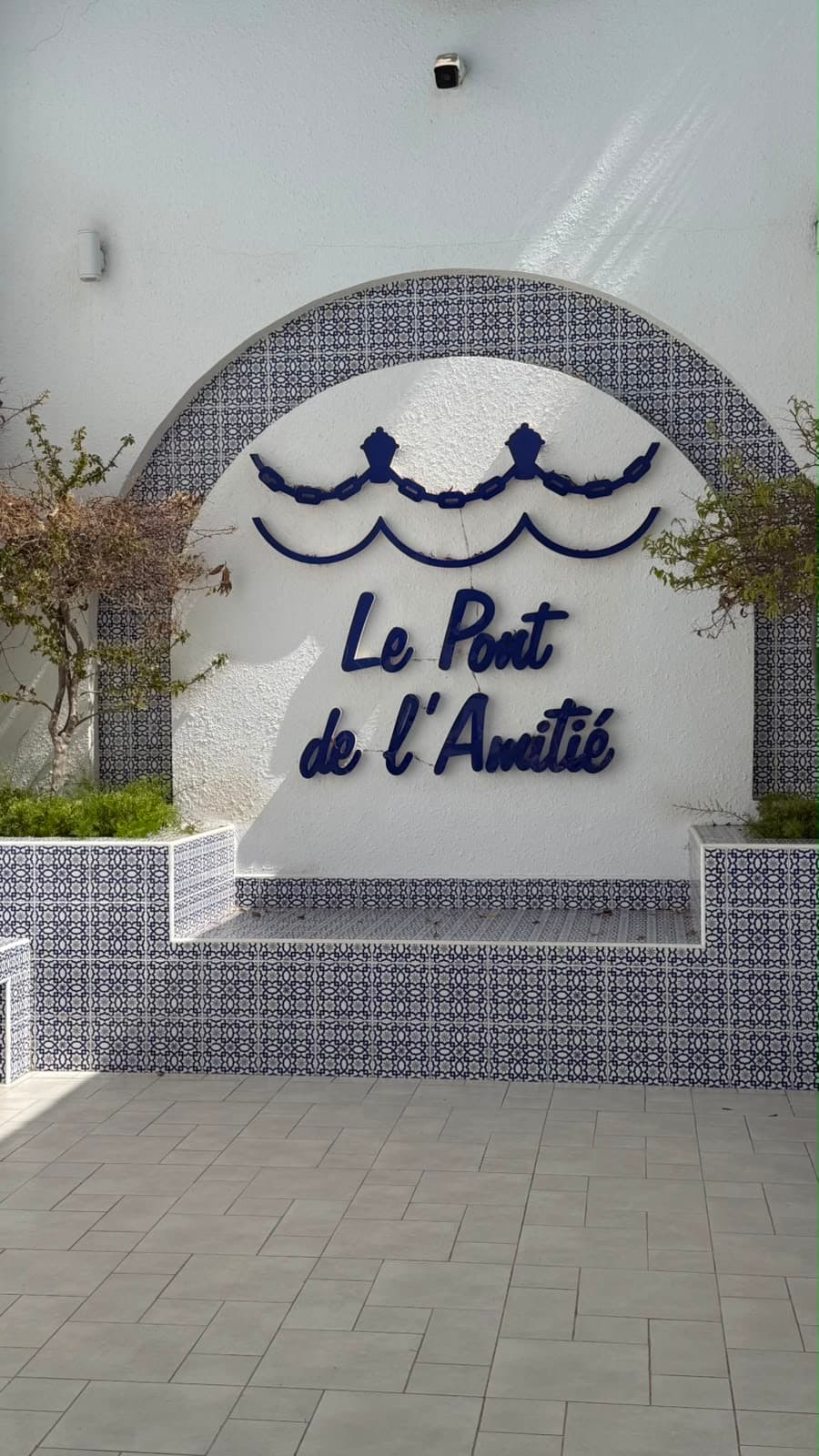 Le pont De L'amitie