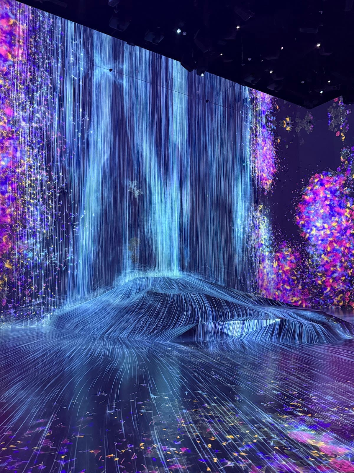 teamLab Borderless Jeddah