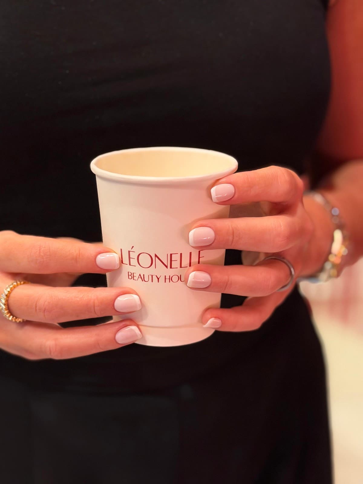 Léonelle | ليونيل