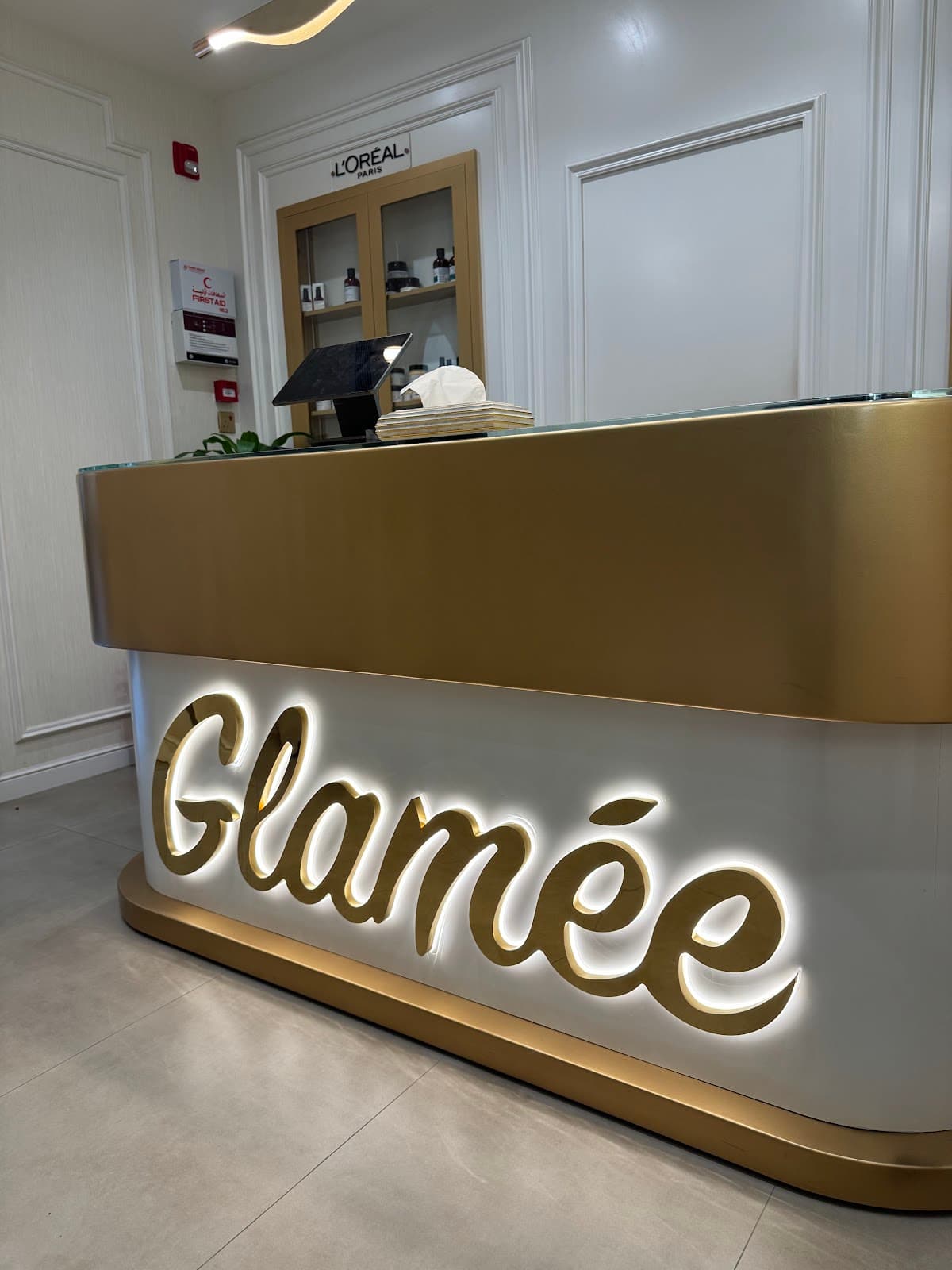 Glamee