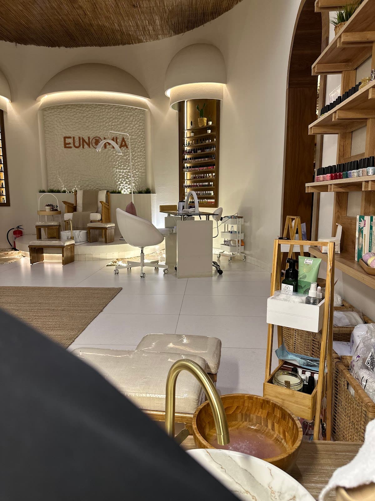 يونوميا سبا | Eunomia Spa