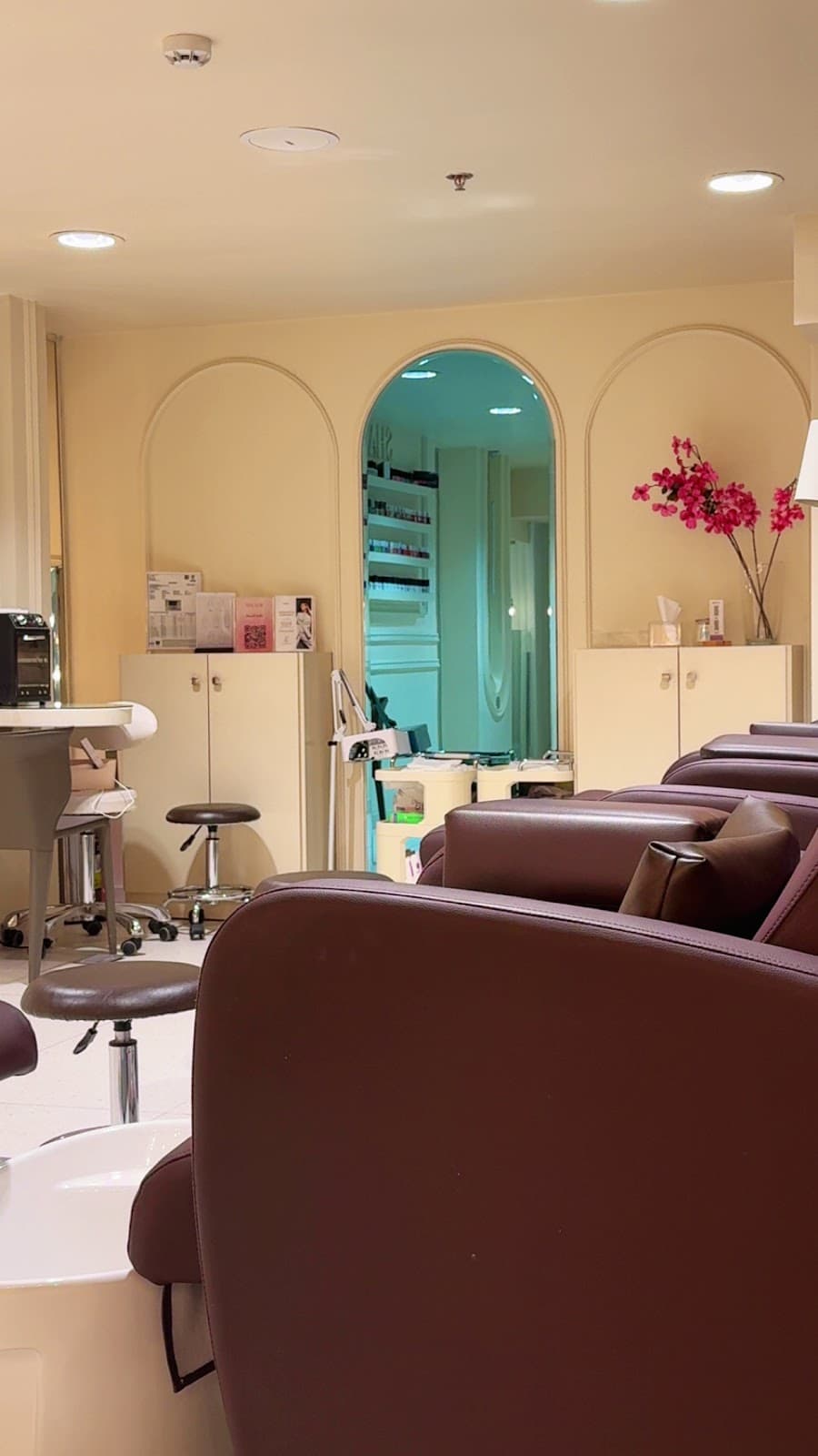 Shade Beauty Center