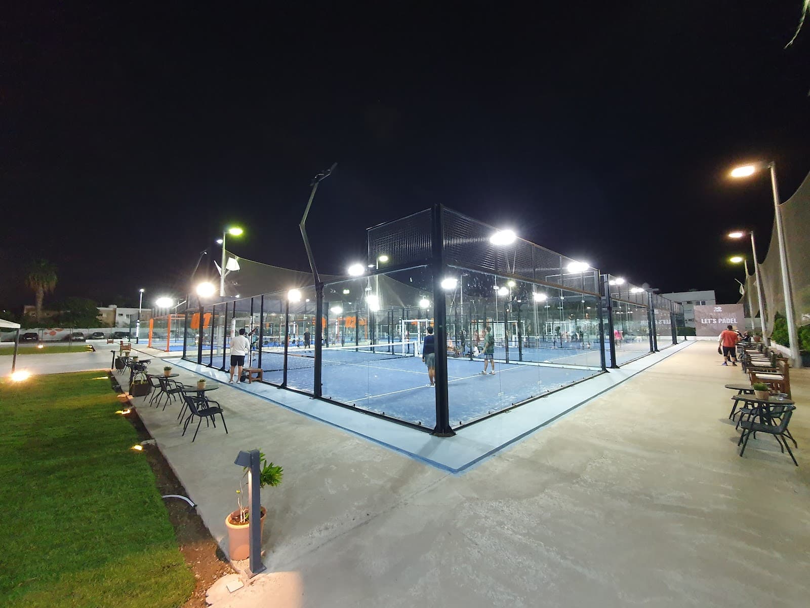 B Padel