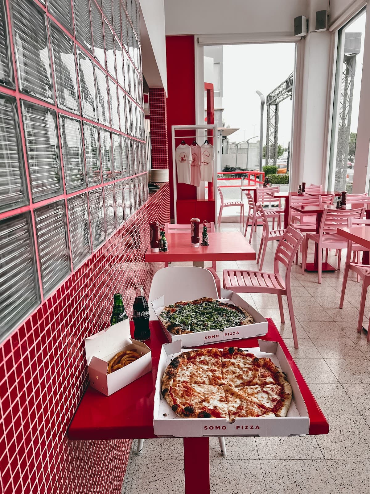 SOMOSAYS PIZZA