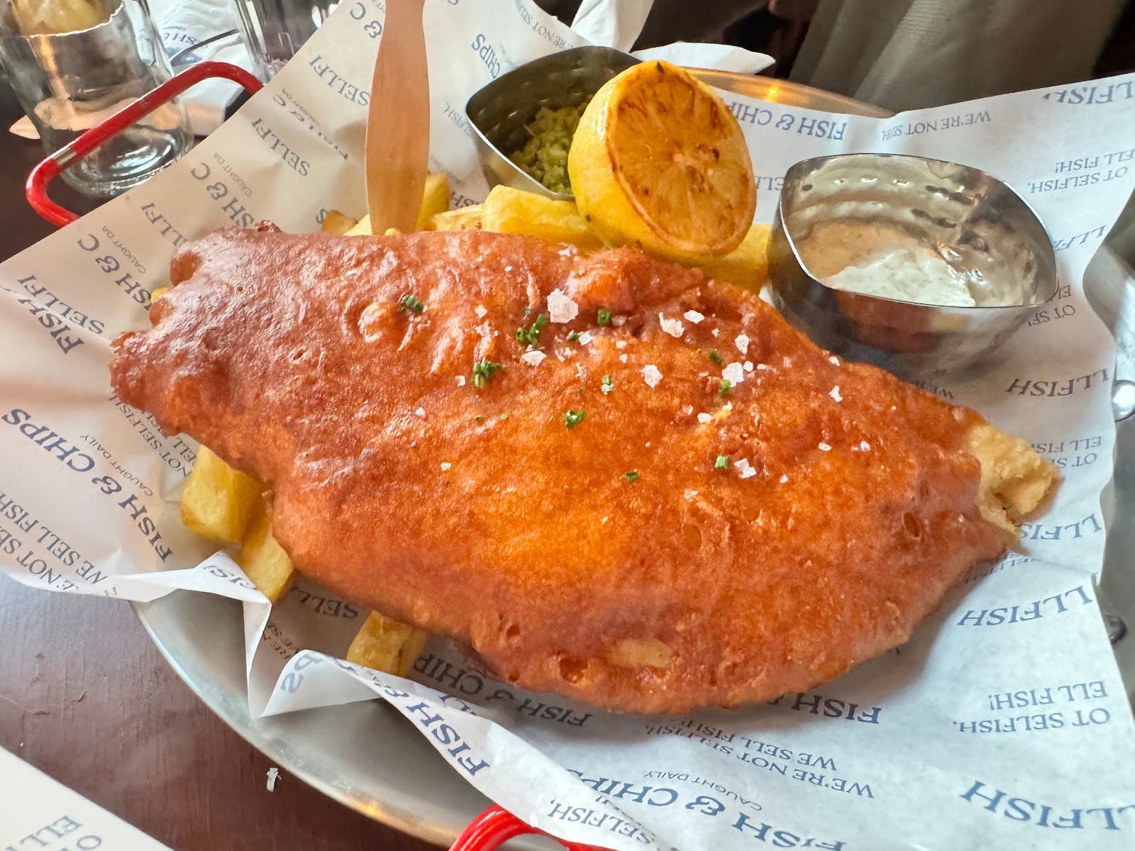 Sellfish fish & chips jeddah