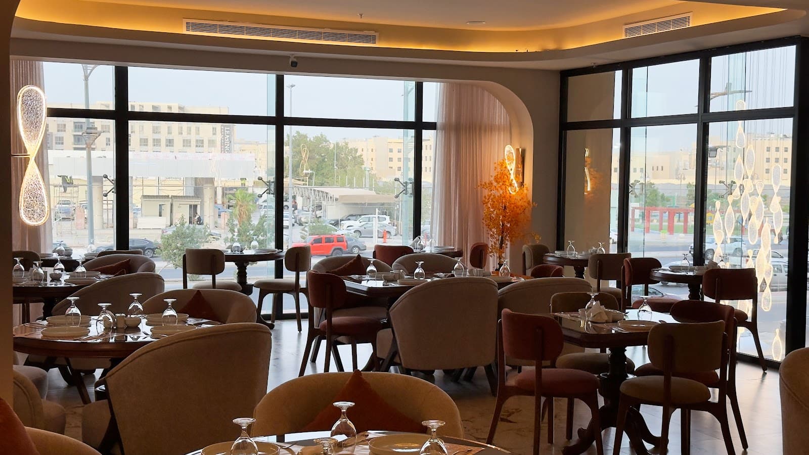 YASMINA Restaurant