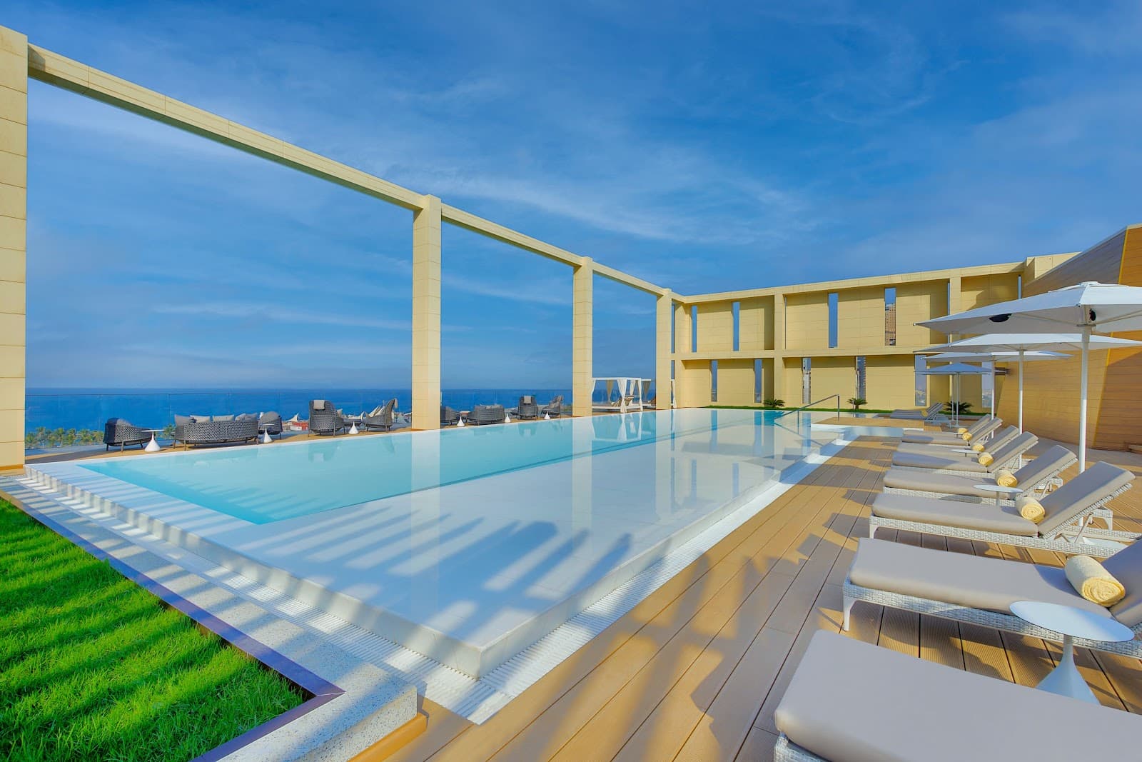 The Wellness Club at Shangri-La