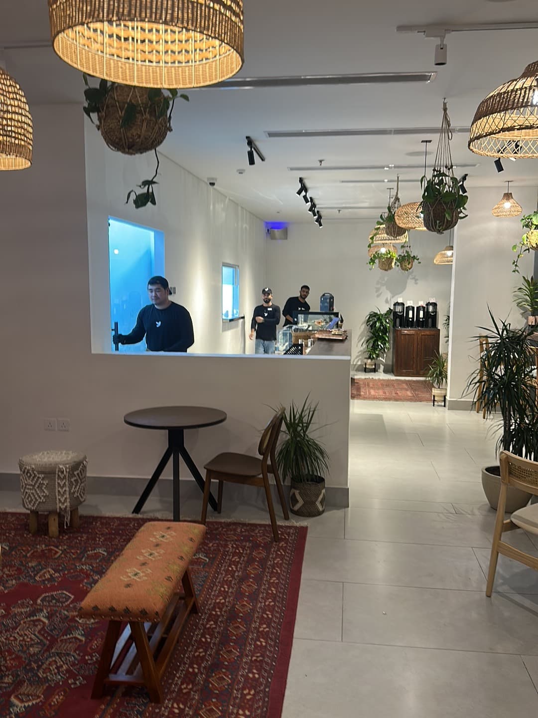 RHL Coffee | مقهى ومحمصة رحل