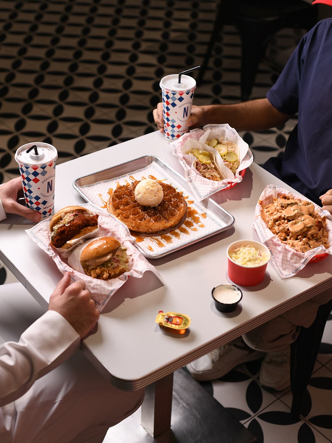Nashville’s Hot Chicken | ناشفيلز هوت شكن