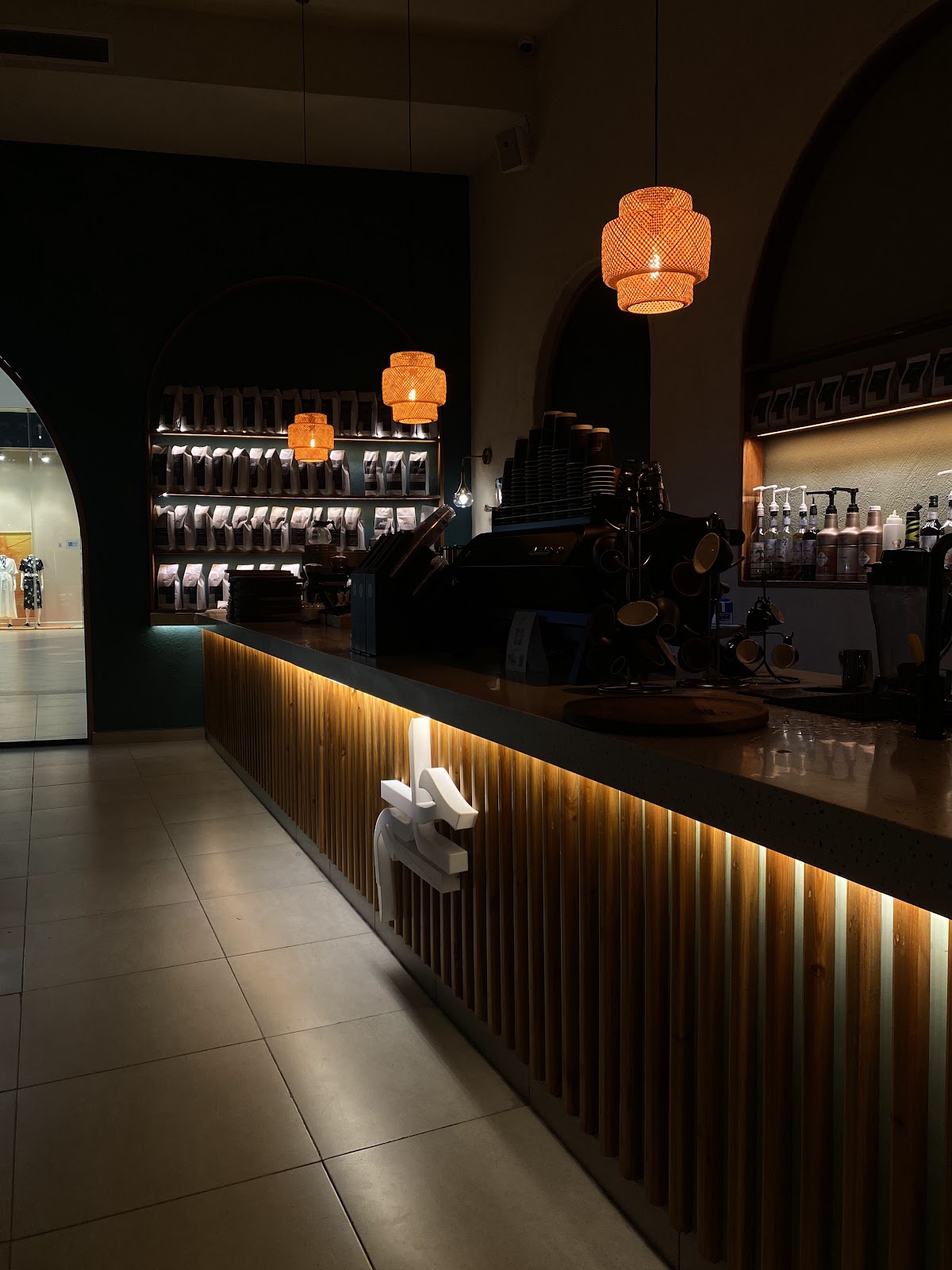 حُلـم لاونج | HOLOM