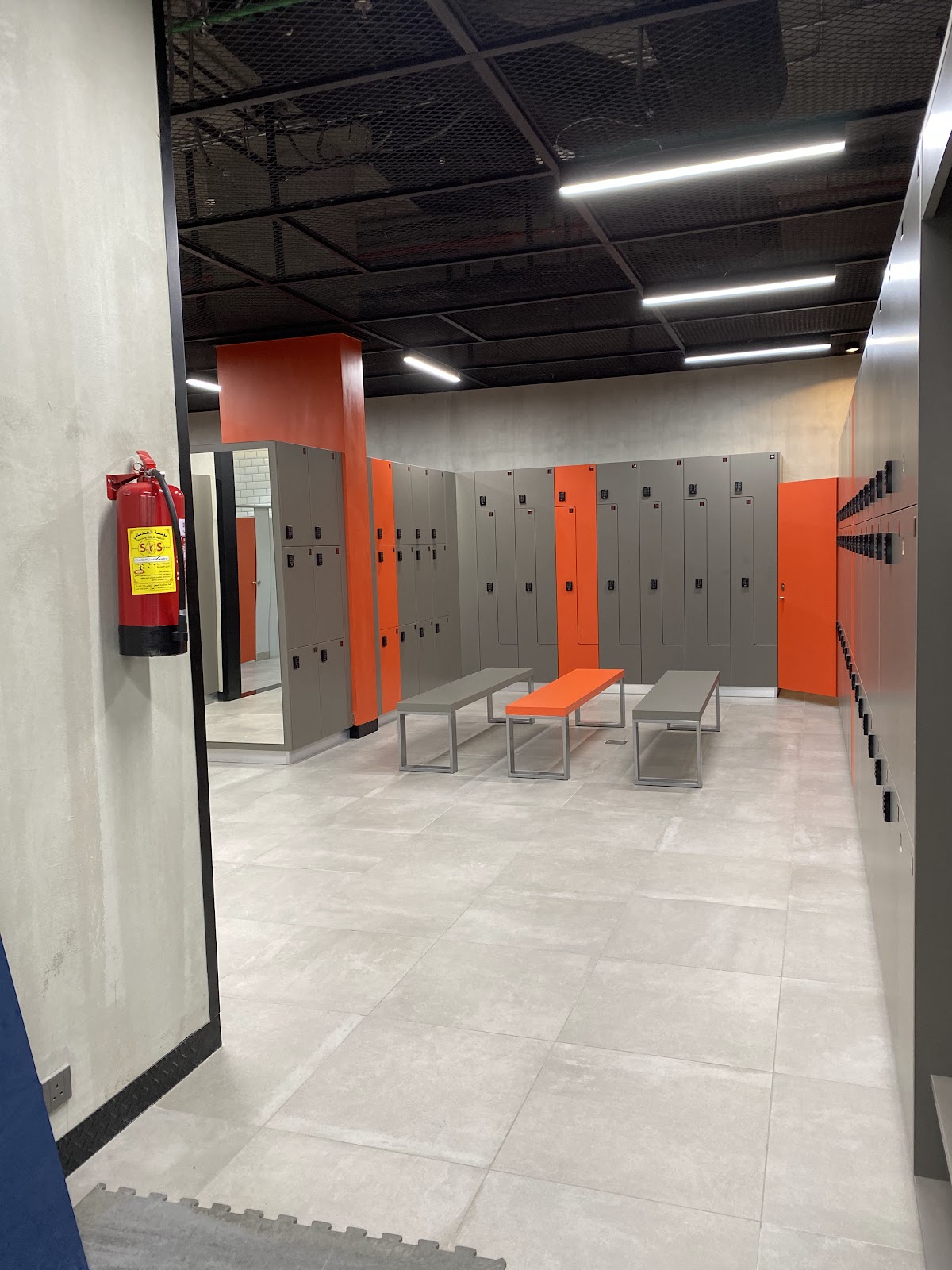 iN2Fitness - Hamra Men