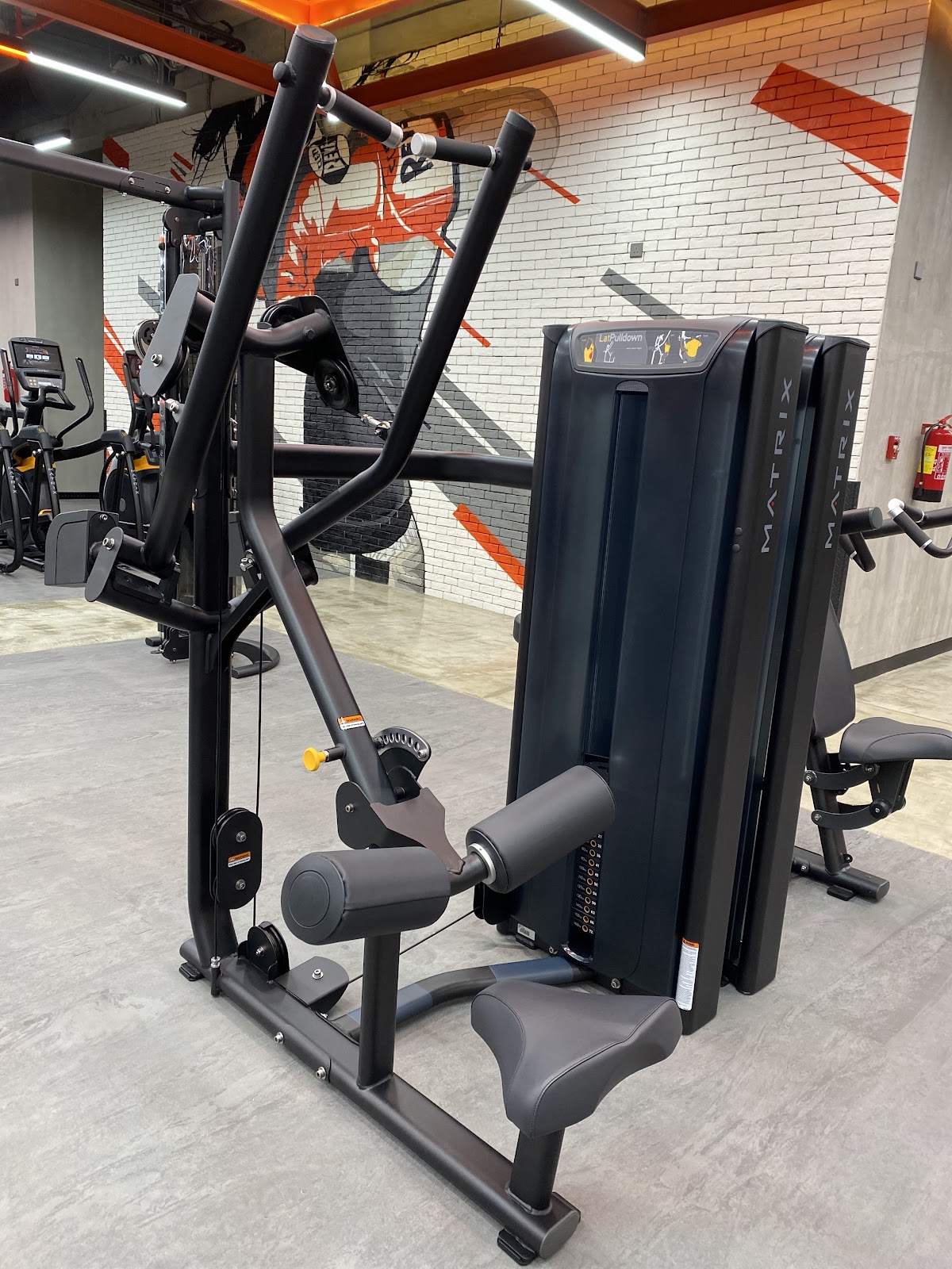 iN2Fitness - Hamra Men