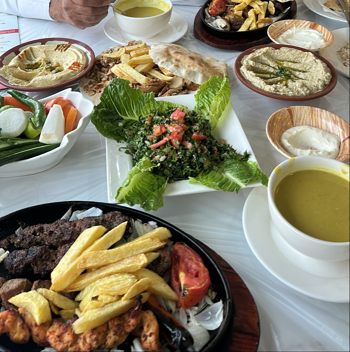 مطعم الناضج