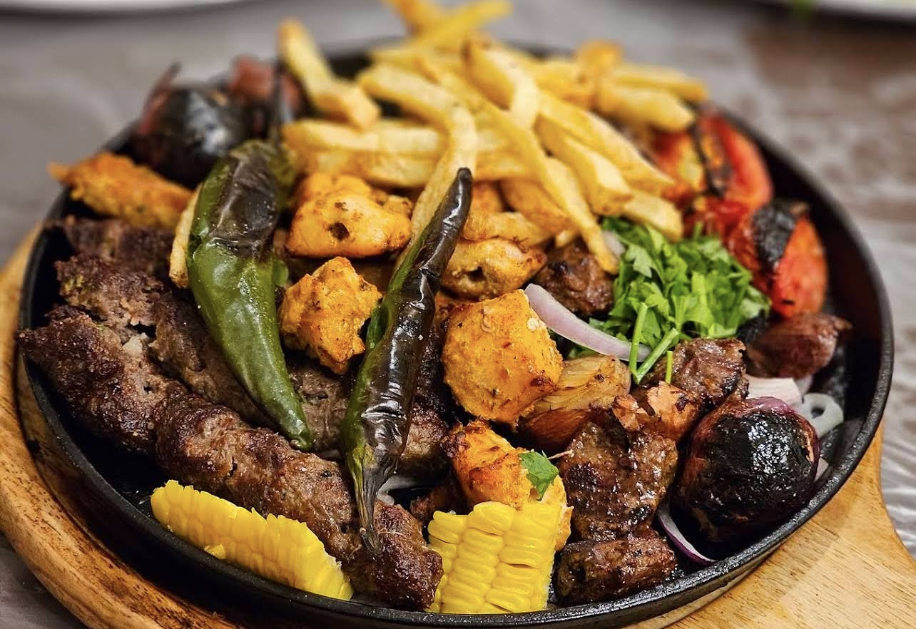 مطعم الناضج