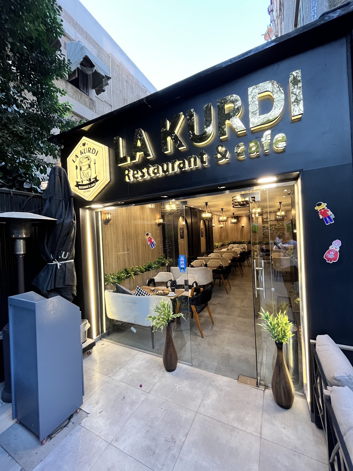 La Kurdi Restaurant & Cafe