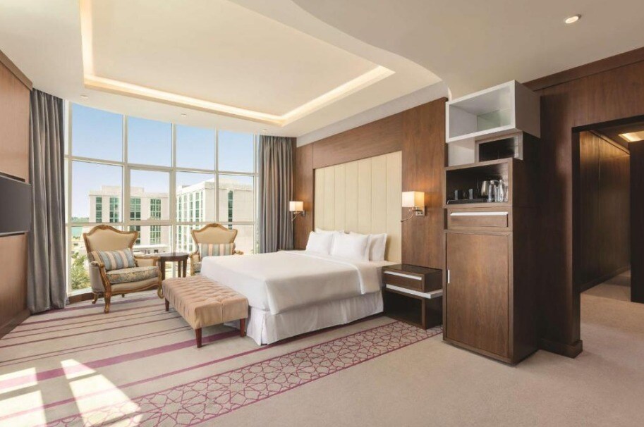 Dancenter Harbour Gateway Jeddah Beach Vivid Plaza Hotel