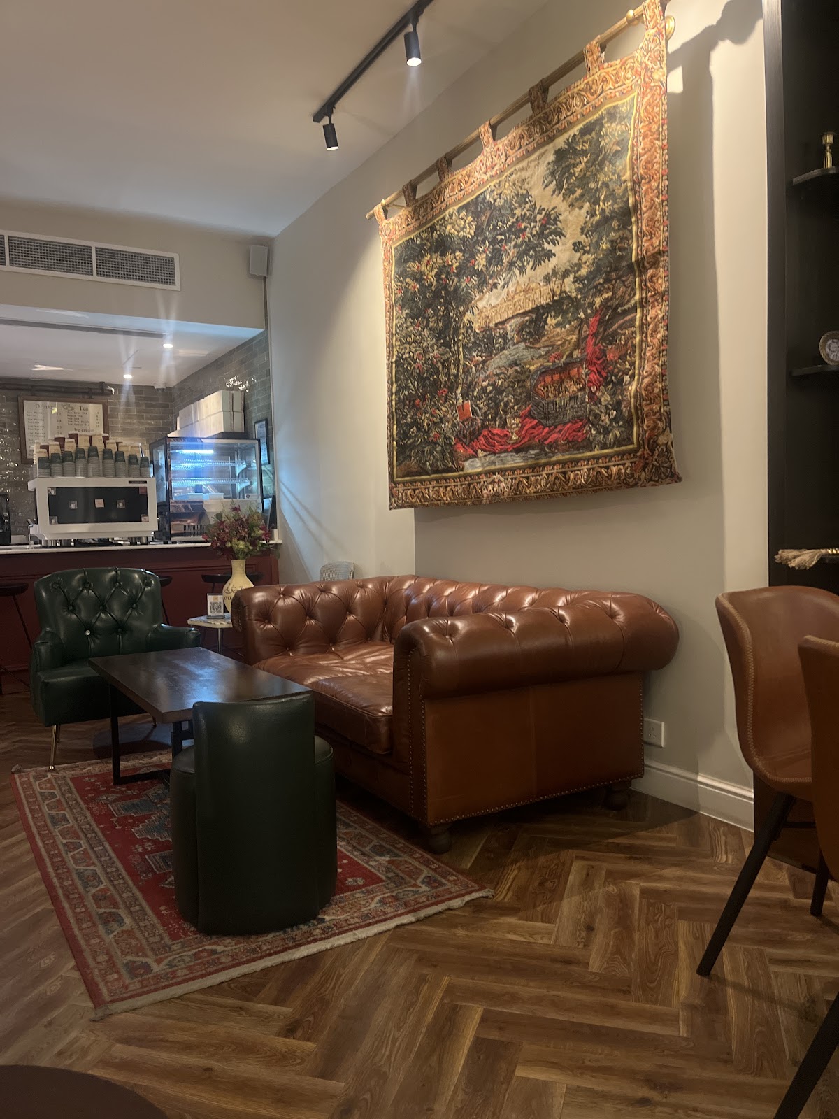 عتيق بار النهضة - Cafés in Jeddah - 5