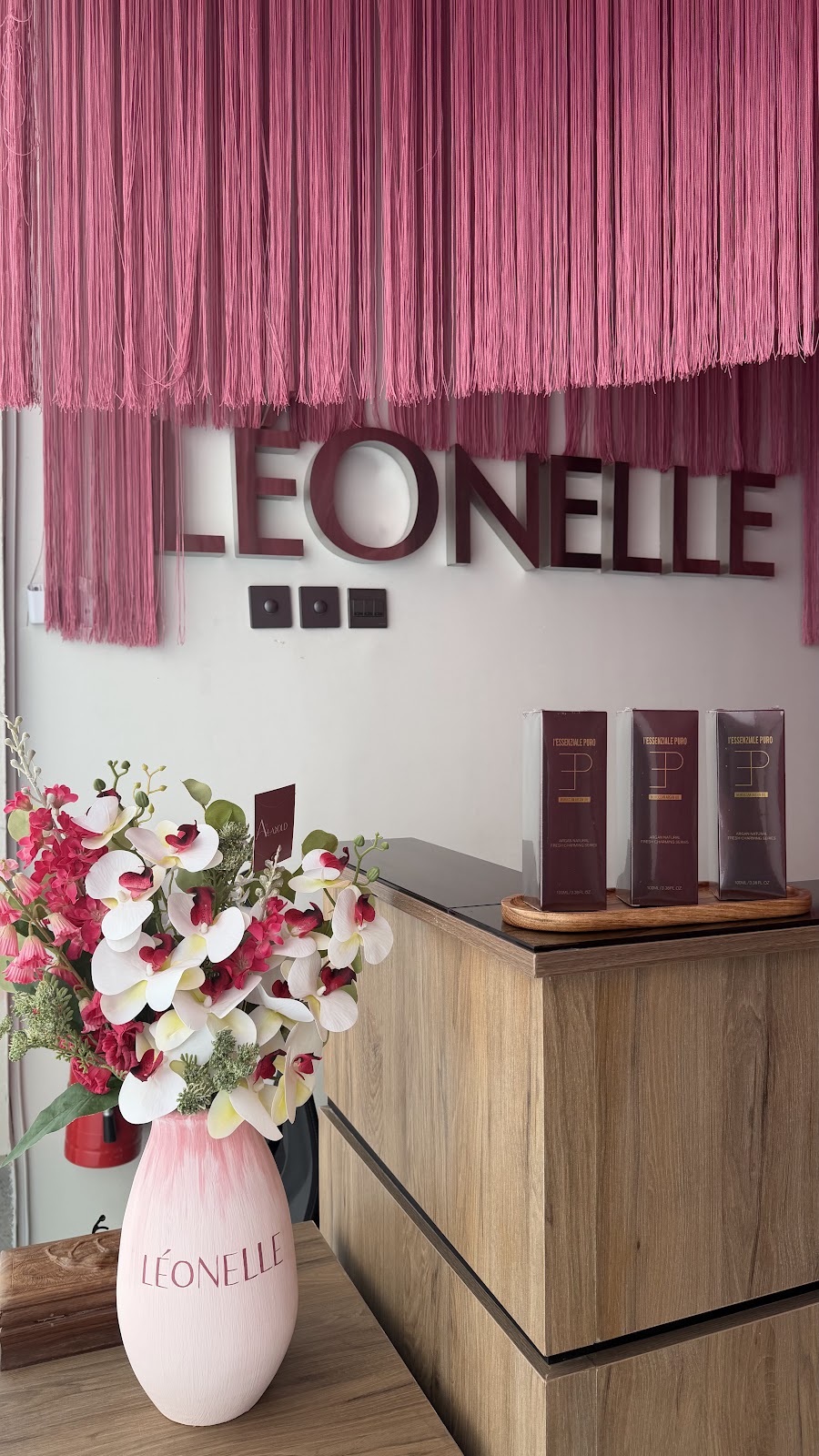 Léonelle | ليونيل