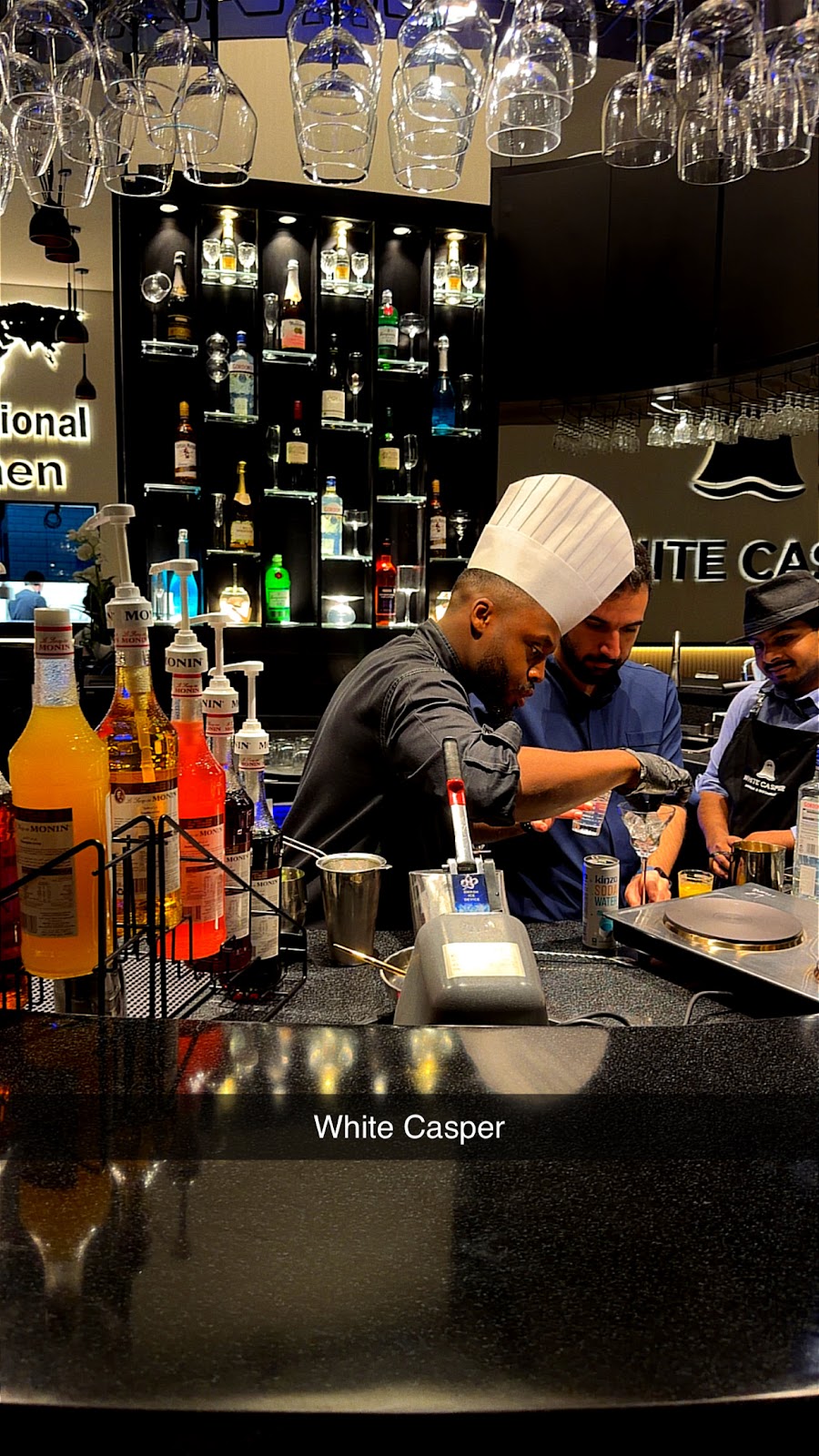 مطعم وايت كاسبر White Casper Restaurant & Hookah