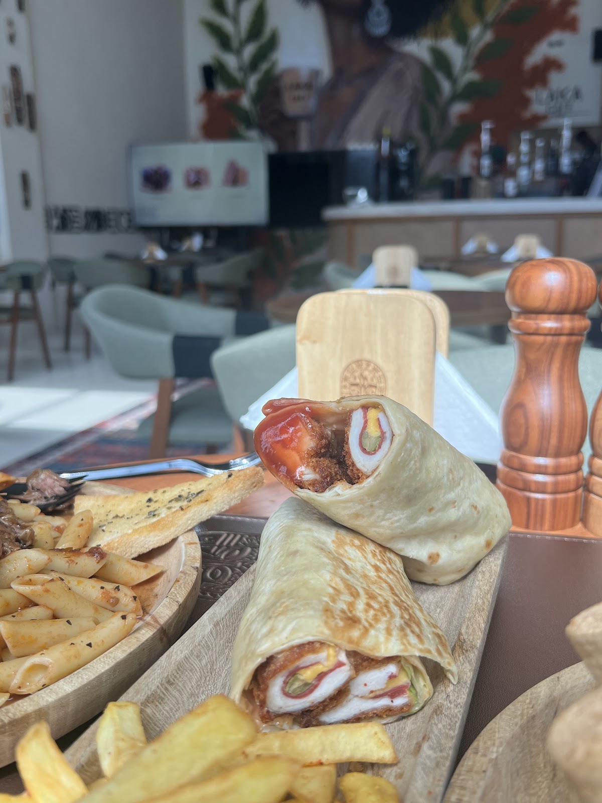 Laka Cafe لاكا كافيه